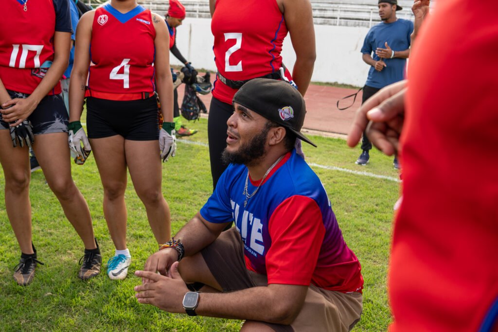 Michael Perez coach de Flag Football en República Dominicana
